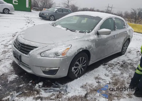 2013 Nissan Altima 2.5 S z USA, uszkodzony, nr VIN 1N4AL3AP8DN416756